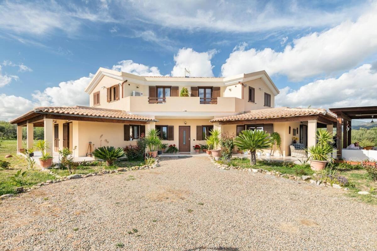 Villa Maria Maracalagonis Экстерьер фото